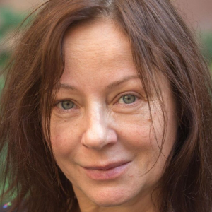 Дача у реликтового леса и роскошные хоромы в столице: какое наследство оставила Добровольская 4 наследникам